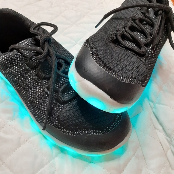 SKETCHERS Energy Light Rechargeable Sneakers - Picture 4 of 8